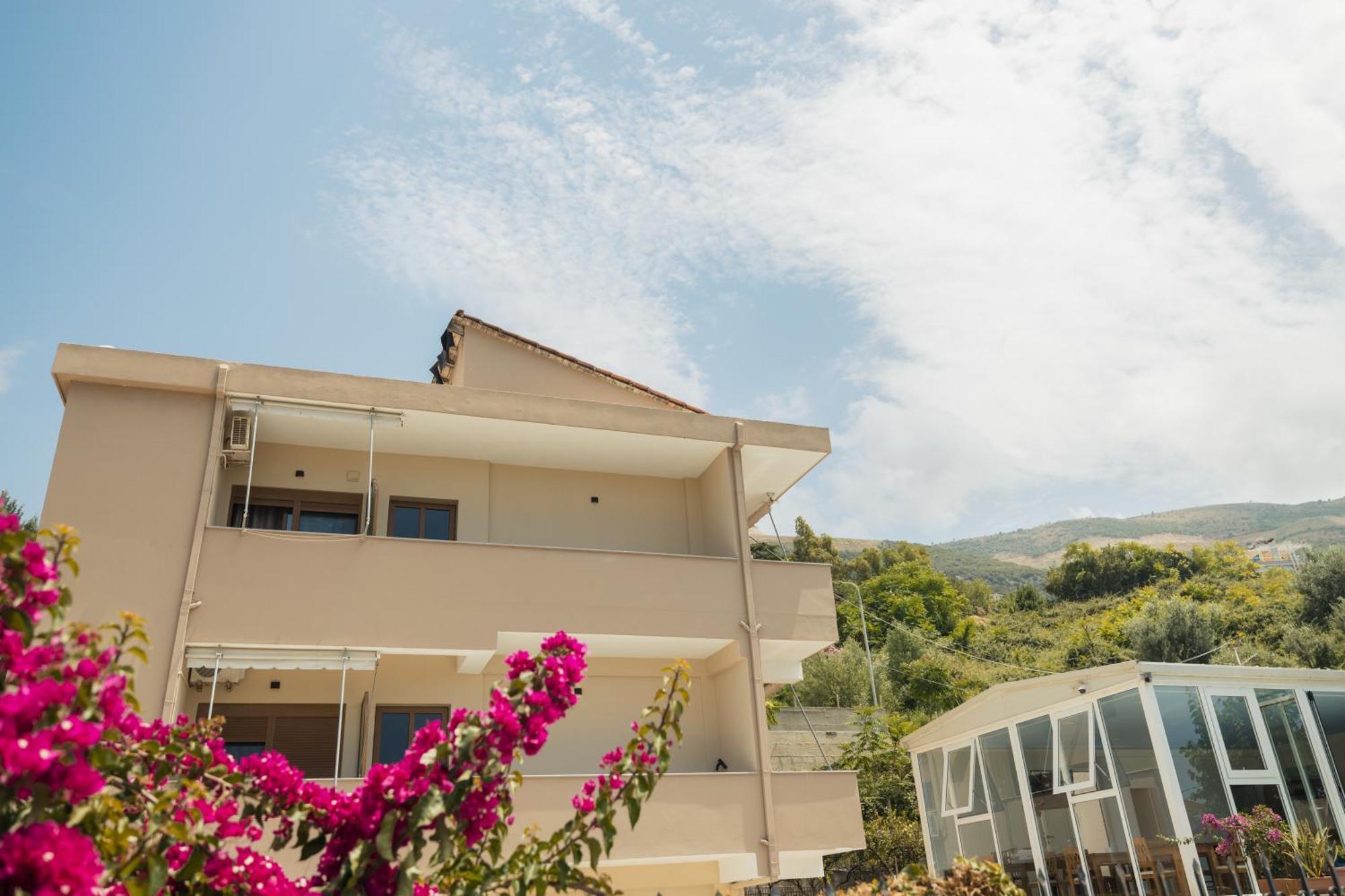 Voyage Villa Vlorë Exterior foto
